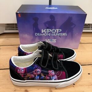 K Pop Demon Hunters x Vans Huntrx Little Kids Old Skool V Shoe K-Pop